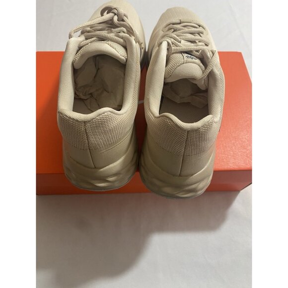 New Men’s Size 9 - Nike Revolution 6 Next Nature Oatmeal DC3728 101